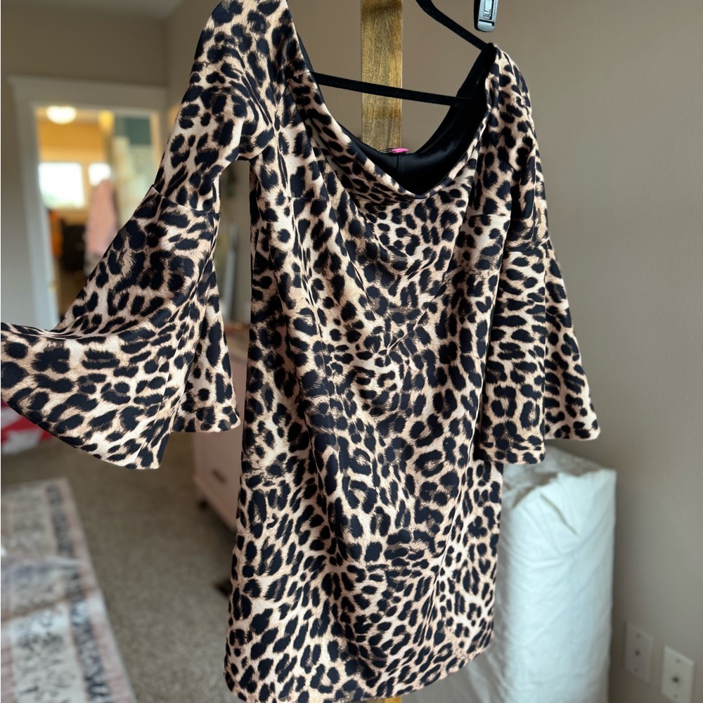 NWT Vince Camuto Rich Black and Tan Dress
